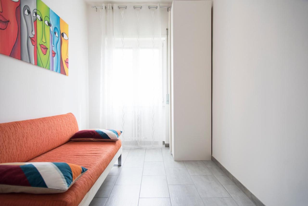 Youhosty - Delle Genziane 7 Apartman Milánó Kültér fotó